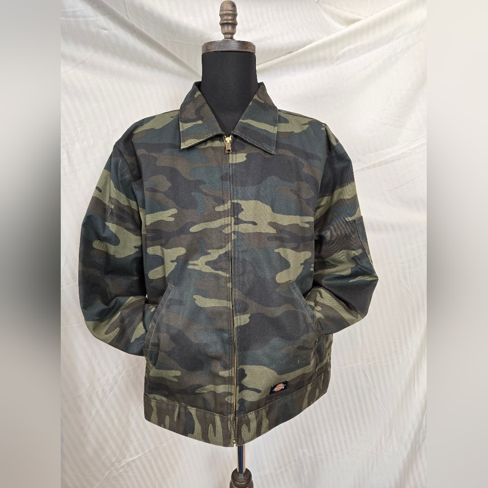 Dickies Men's Camouflage Jacket. TL
